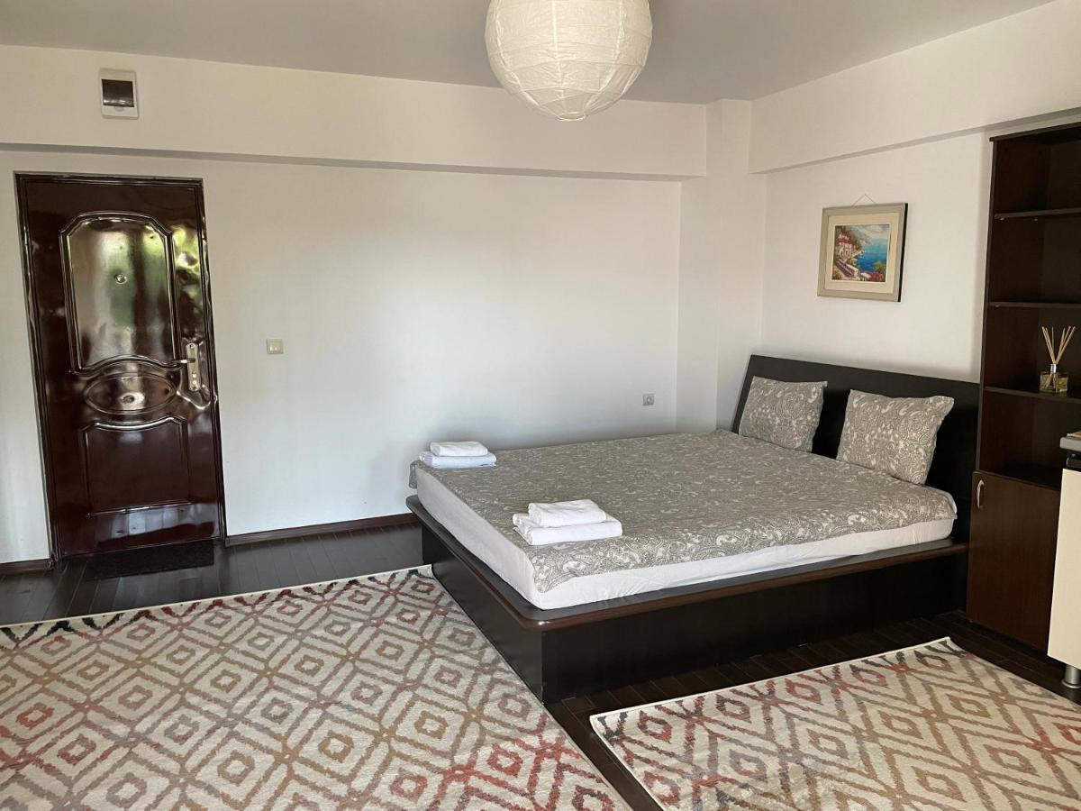 En Passant / A Time In Iasi Apartment Екстериор снимка